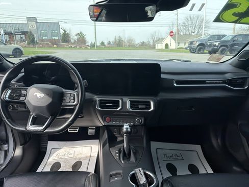 Used 2025 Ford Mustang Premium image 14