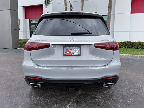 Used 2025 Mercedes-Benz GLS 580 GLS 580 image 19