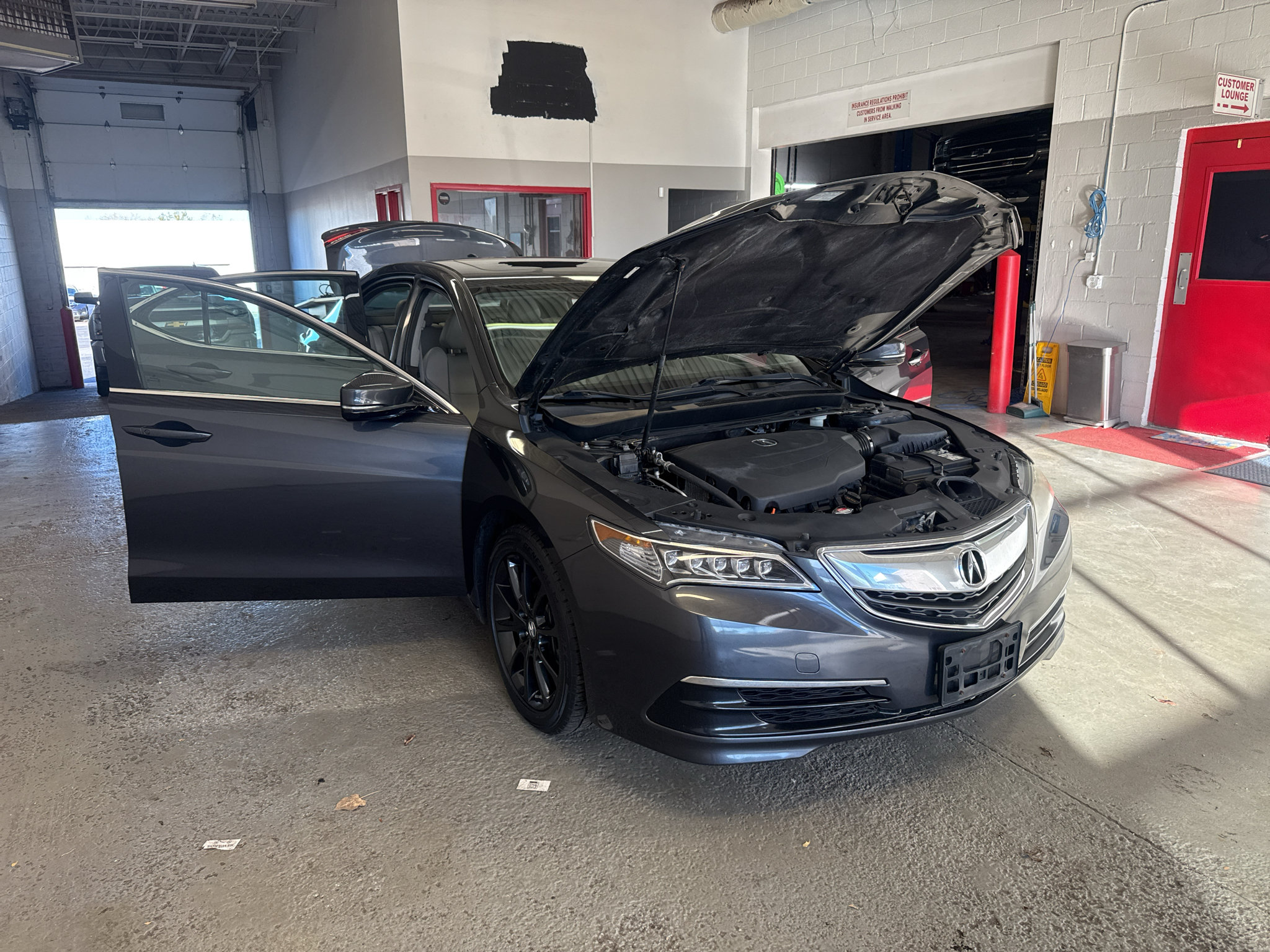 Used 2015 Acura TLX w/ Technology Package AWD/4WD image 9
