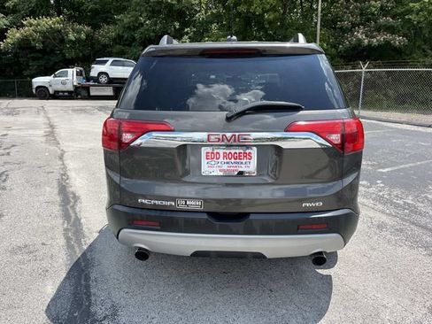 Used 2019 GMC Acadia SLE w/ LPO, Floor Liner Package AWD/4WD image 4