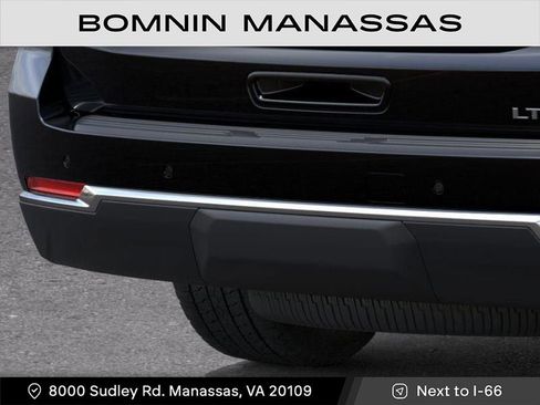 New 2026 Chevrolet Suburban LT image 14