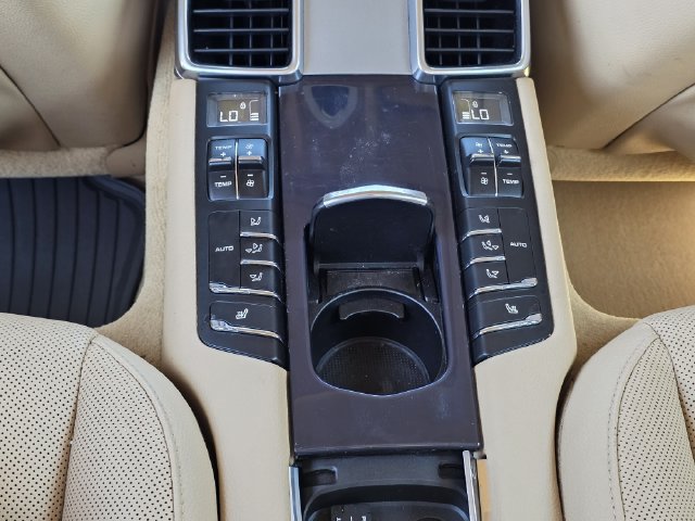 Used 2016 Porsche Panamera 4 AWD/4WD image 21