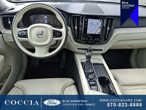 Used 2021 Volvo XC60 T5 Inscription w/ Advanced Package AWD/4WD image 11