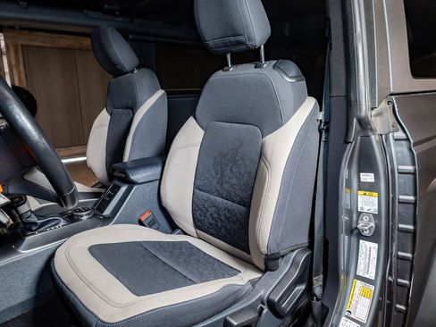 Used 2022 Ford Bronco Wildtrak image 21