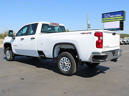 Used 2025 Chevrolet Silverado 2500 W/T w/ WT/CX Safety Package image 4