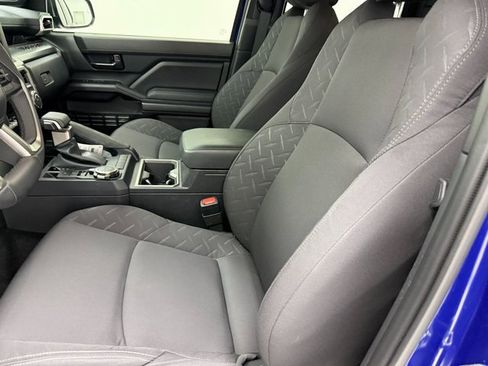 Used 2025 Toyota Tacoma SR5 w/ SR5 Upgrade Package image 27