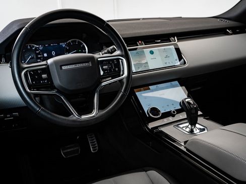 Used 2023 Land Rover Range Rover Evoque R-Dynamic S image 4