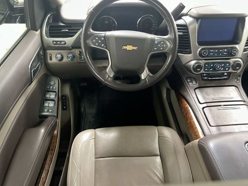 Used 2017 Chevrolet Suburban Premier AWD/4WD image 20