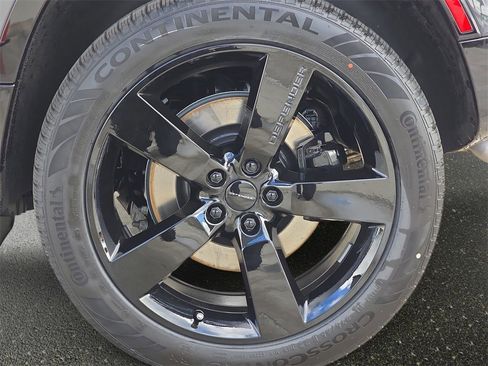 New 2026 Land Rover Defender 110 V8 image 35