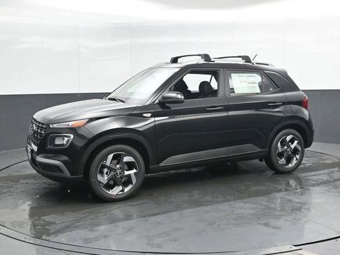 New 2026 Hyundai Venue SEL FWD image 7