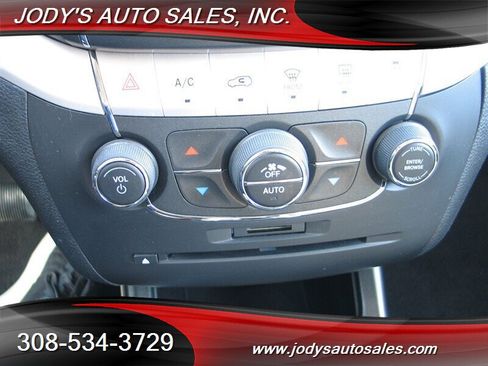 Used 2018 Dodge Journey SXT w/ Safe & Sound Group image 18