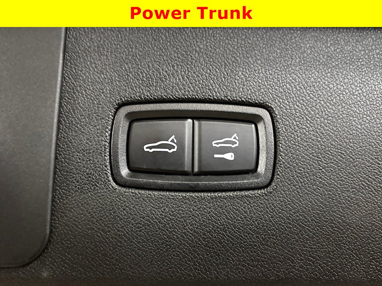 Used 2023 Porsche Cayenne Platinum Edition AWD/4WD image 30