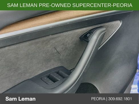 Used 2023 Tesla Model Y Performance AWD/4WD image 17