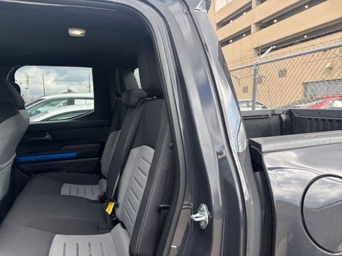 Used 2025 Toyota Tacoma TRD Off-Road image 37