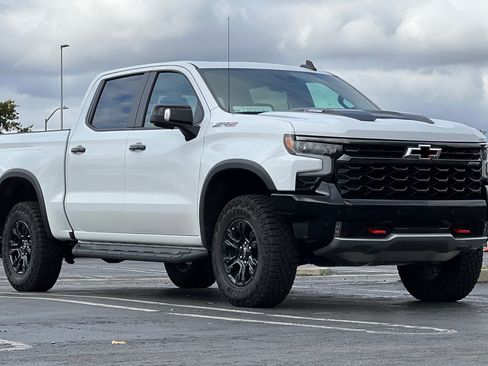 Certified 2025 Chevrolet Silverado 1500 ZR2 w/ Technology Package image 2