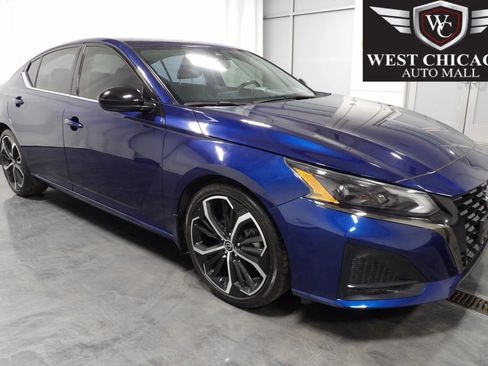 Used 2023 Nissan Altima 2.5 SR image 1