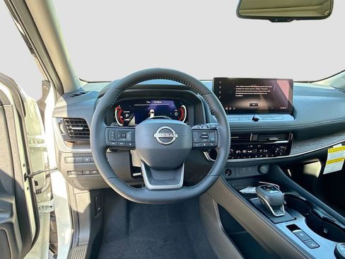 New 2026 Nissan Rogue Platinum image 11