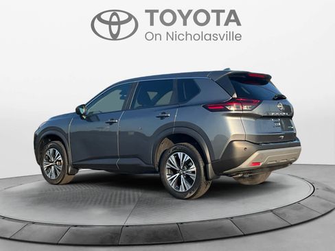 Used 2023 Nissan Rogue SV AWD/4WD image 3