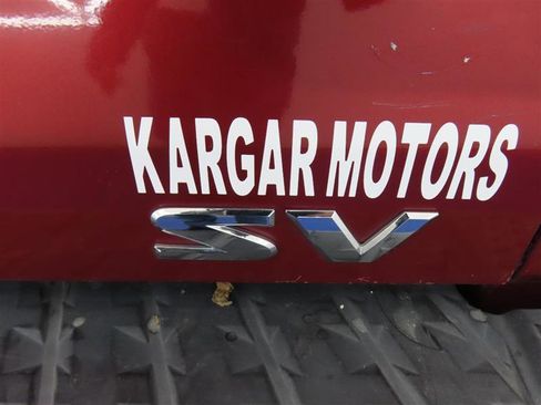 Used 2017 Nissan Titan SV image 13