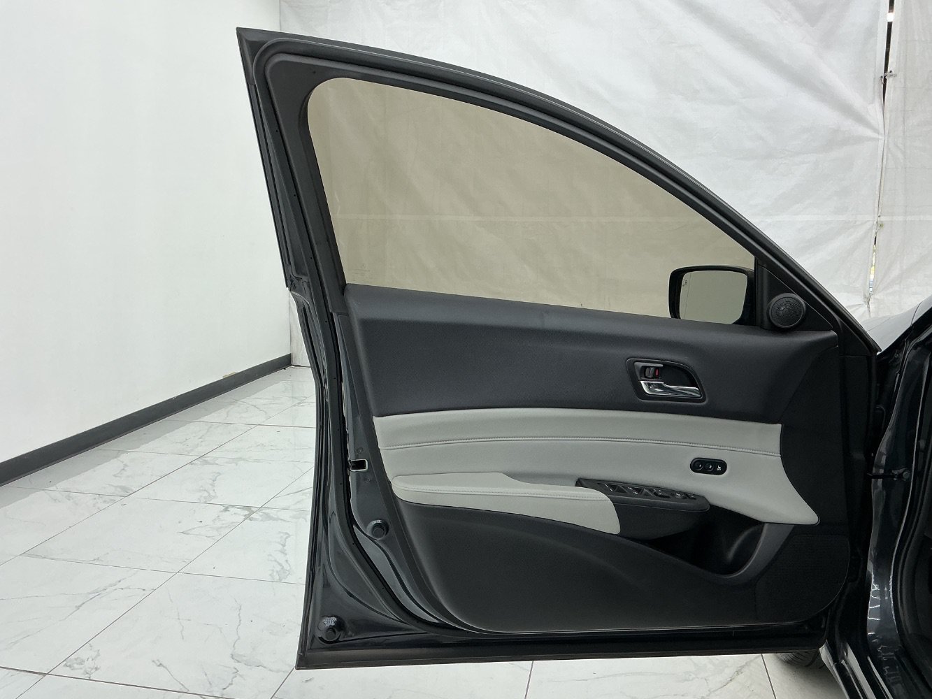 Used 2016 Acura ILX w/ Premium Package FWD image 18
