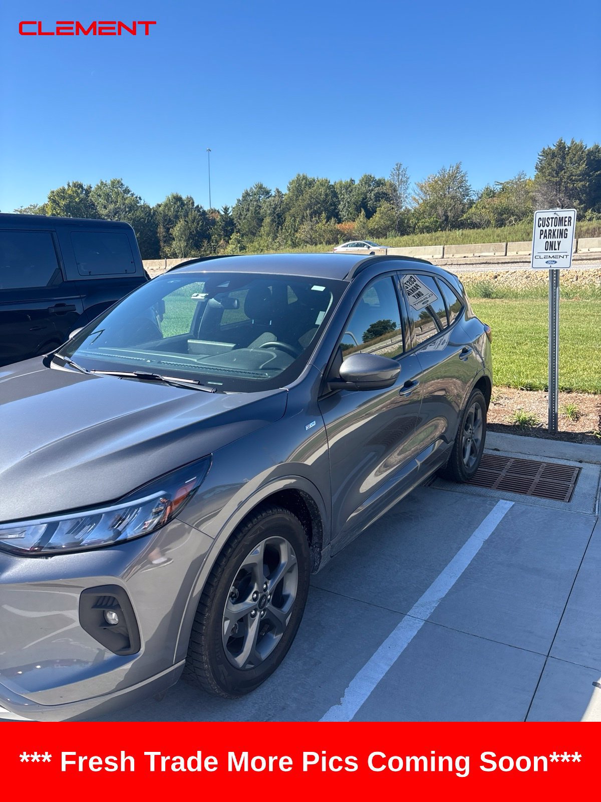 Used 2023 Ford Escape ST-Line Select w/ Tech Pack #1 AWD/4WD image 4