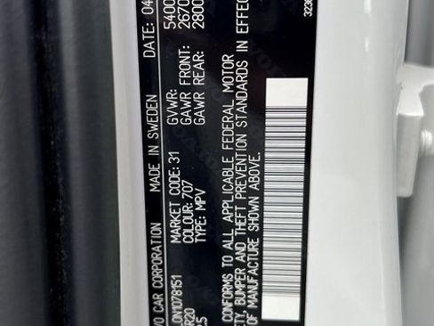 Certified 2022 Volvo XC60 B5 Inscription w/ Advanced Package image 40