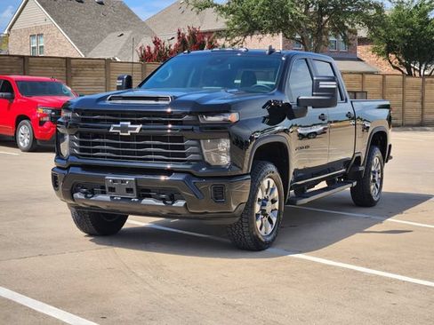 Used 2024 Chevrolet Silverado 2500 Custom w/ Custom Value Package AWD/4WD image 11