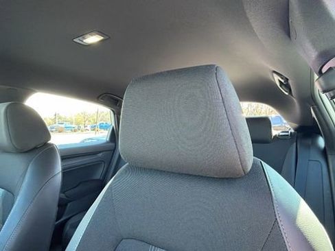 Used 2025 Honda Civic Sport image 21