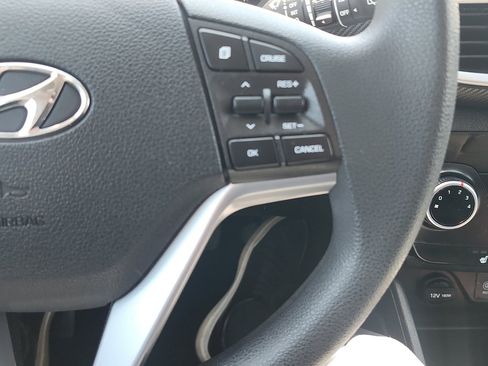 Used 2019 Hyundai Tucson Value FWD image 21