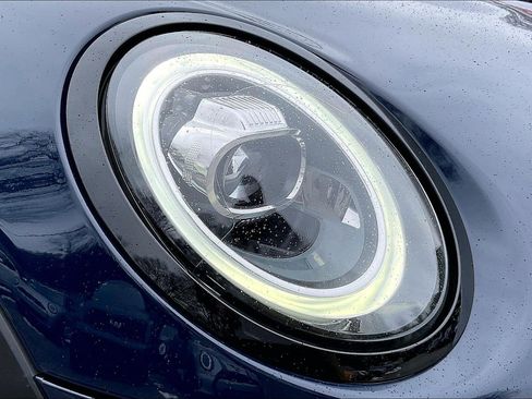 Used 2019 MINI Cooper S image 29