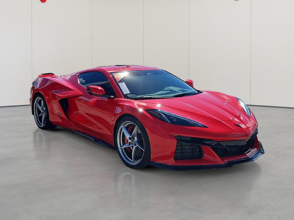 Used 2025 Chevrolet Corvette E-Ray AWD/4WD image 7