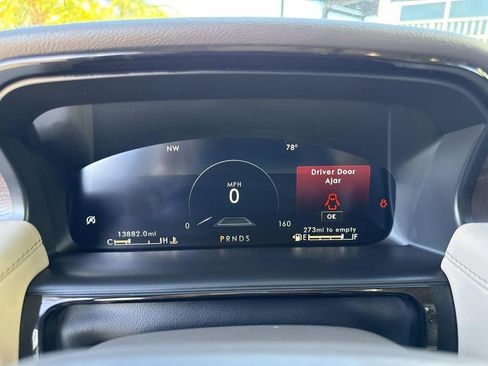 Used 2021 Lincoln Nautilus Reserve w/ Equipment Group 201A image 27