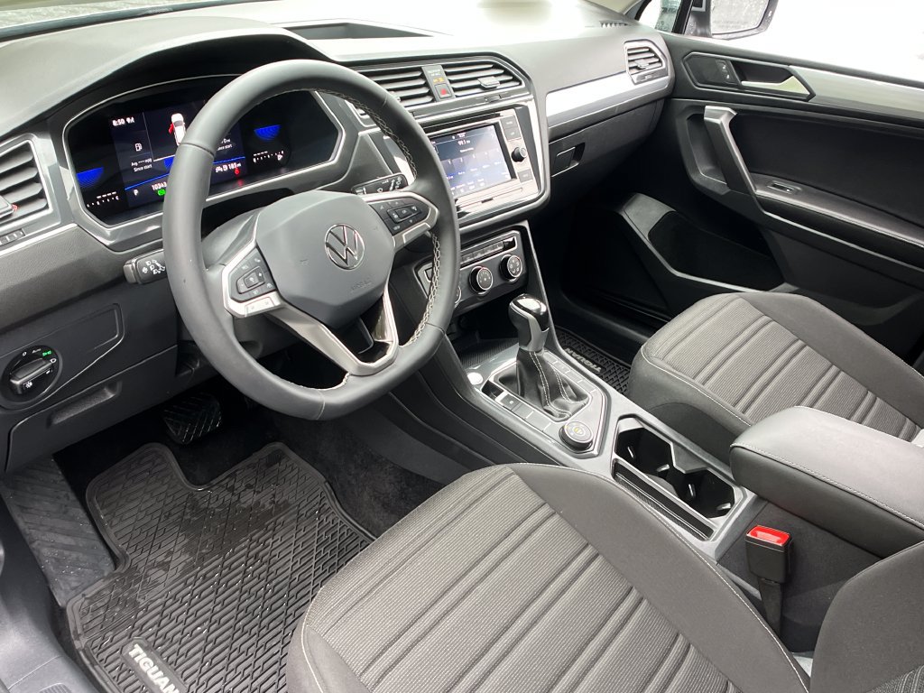 Used 2024 Volkswagen Tiguan S AWD/4WD image 10