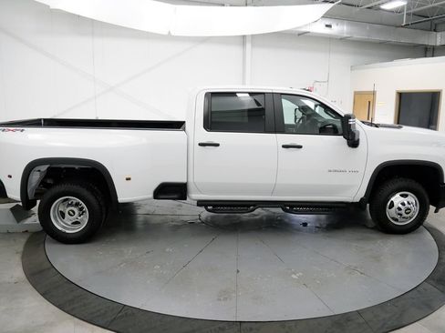 Used 2025 Chevrolet Silverado 3500 W/T AWD/4WD image 8