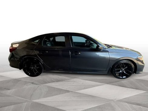 Used 2025 Honda Civic Sport image 9