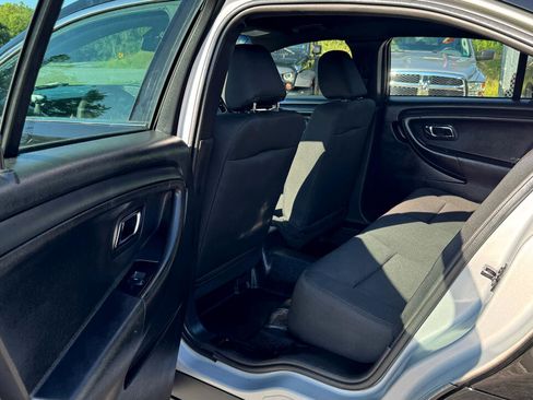 Used 2016 Ford Taurus Police Interceptor AWD image 16