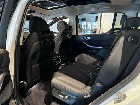 Used 2021 BMW X7 xDrive40i AWD/4WD image 18