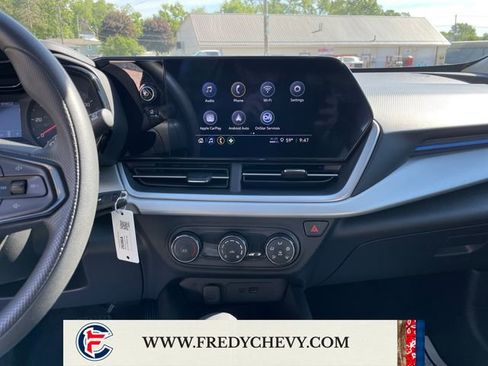 Used 2024 Chevrolet Trax LS FWD image 12