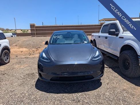 Used 2024 Tesla Model Y 2WD image 3
