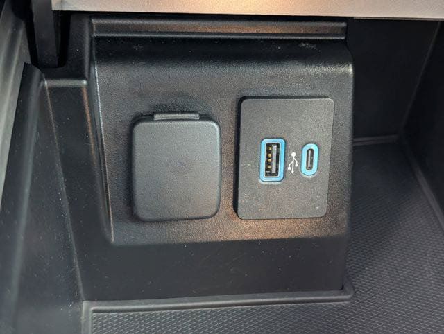 Used 2020 Ford Explorer ST w/ Premium Technology Package AWD/4WD image 18