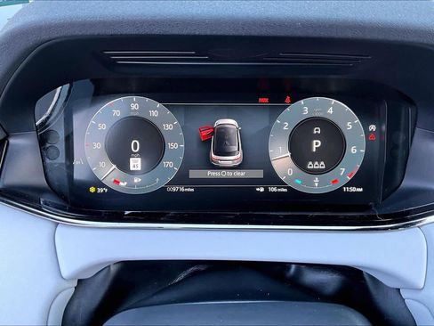 Used 2026 Land Rover Range Rover Evoque Dynamic SE image 25