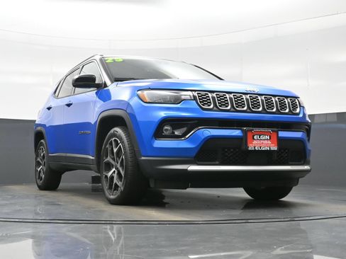 Used 2025 Jeep Compass Limited AWD/4WD image 30