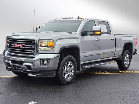 Used 2015 GMC Sierra 3500 SLT w/ Duramax Plus Package image 7