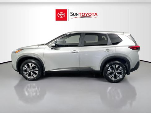 Used 2023 Nissan Rogue SV FWD image 7