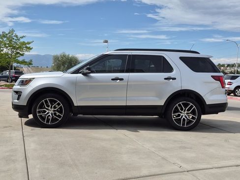 Used 2018 Ford Explorer Sport w/ Equipment Group 401A AWD/4WD image 9