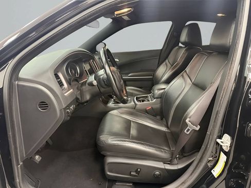 Used 2022 Dodge Charger SXT w/ Leather Interior Group RWD image 12