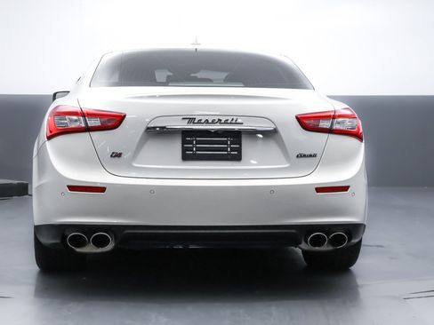 Used 2014 Maserati Ghibli S Q4 AWD/4WD image 28
