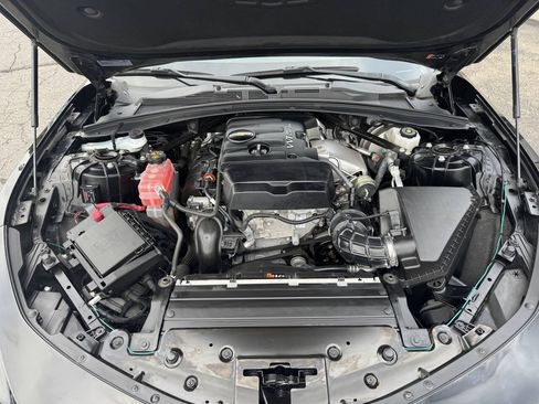 Used 2021 Chevrolet Camaro LT RWD image 19