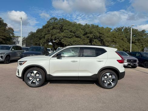 New 2026 Volvo XC40 B5 Plus w/ Protection Package Premier image 3