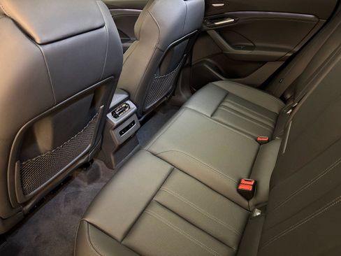 New 2025 Audi Q6 e-tron Premium Plus image 11